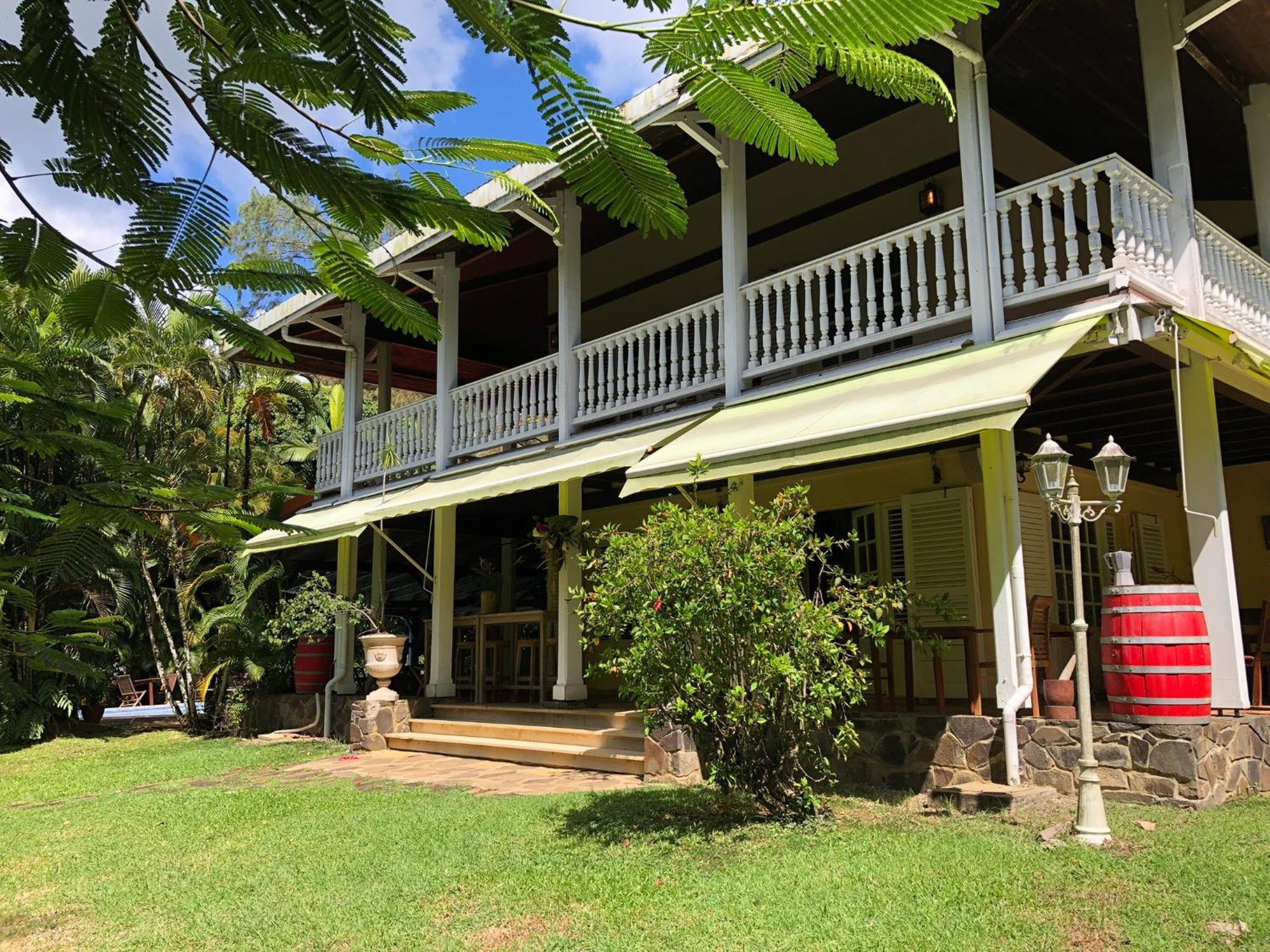 Between Us : Chambres D'Hotes A Saint Joseph Exterior foto